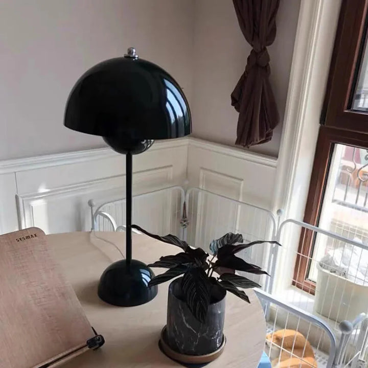 Skanto | Moderne Bordlampe - dette er USB ADVARSEL
