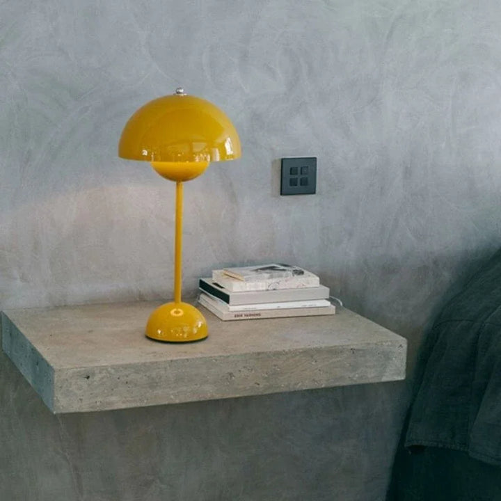 Skanto | Moderne Bordlampe - dette er USB ADVARSEL