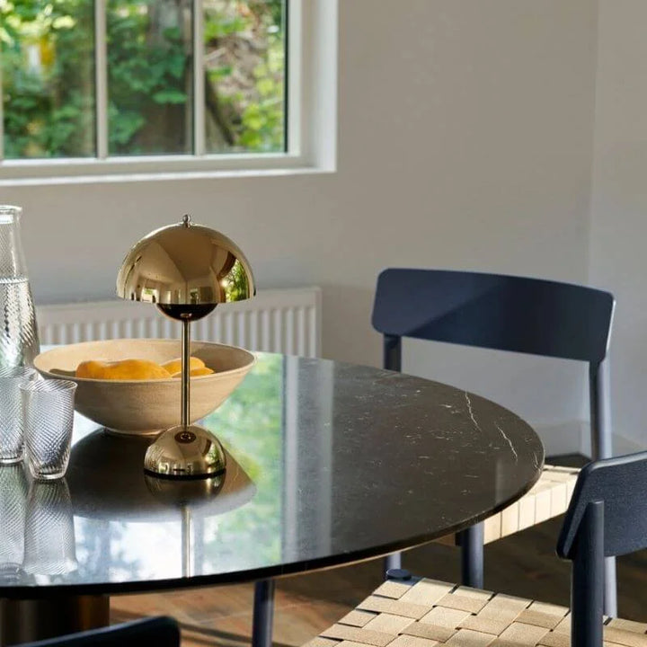 Skanto | Moderne Bordlampe - dette er USB ADVARSEL