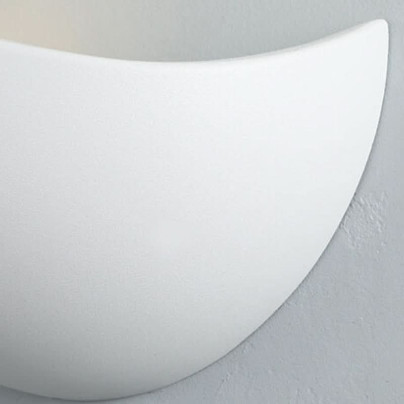 Skanto | Minimalist Halvrund LED Vegglampe – Moderne Innendørs/Utendørs Lampe