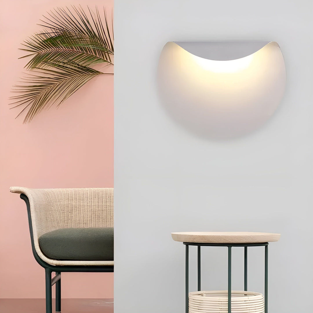 Minimalist Vegglampe med Myk, Ambient Lys Skanto