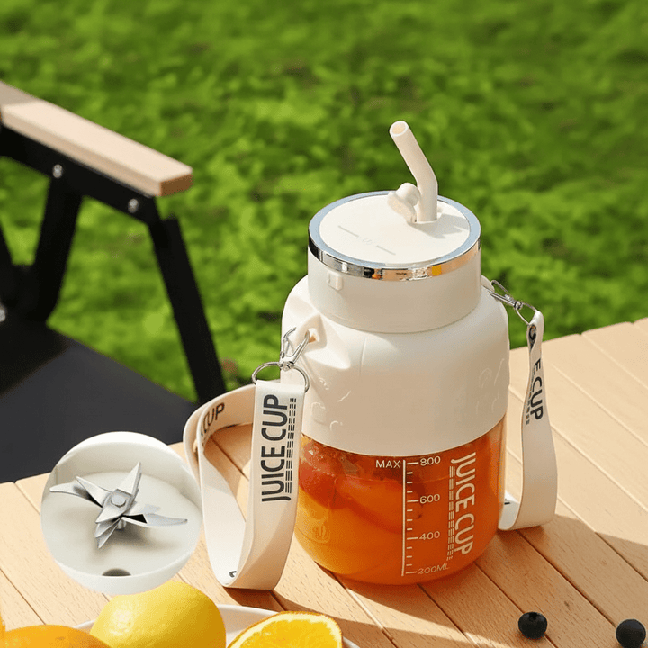 Skanto | MIXLUX – Kompakt Smoothie Blender med Kraftig 10-Bladssystem