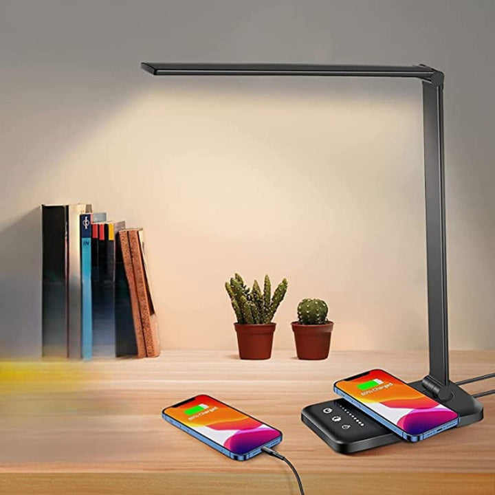 Skanto | Moderne justerbar LED skrivebordslampe med USB-ladeport - BrightEase