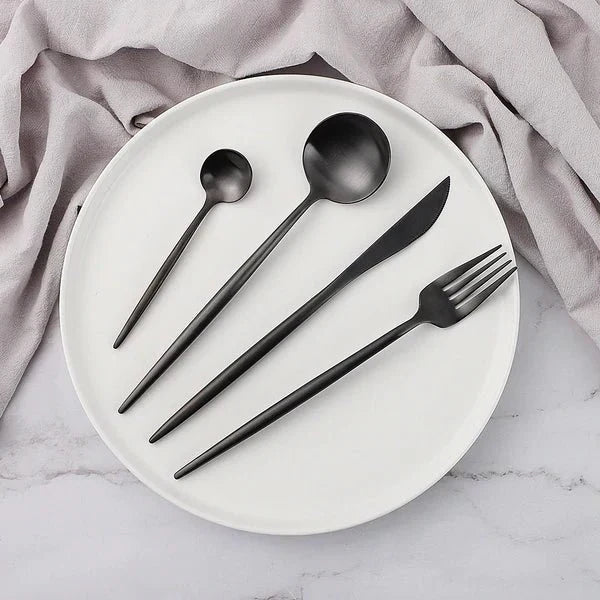 LuxeSet – Luksuriøst Minimalistisk 24-delt Bestikk i Rustfritt Stål | Skanto