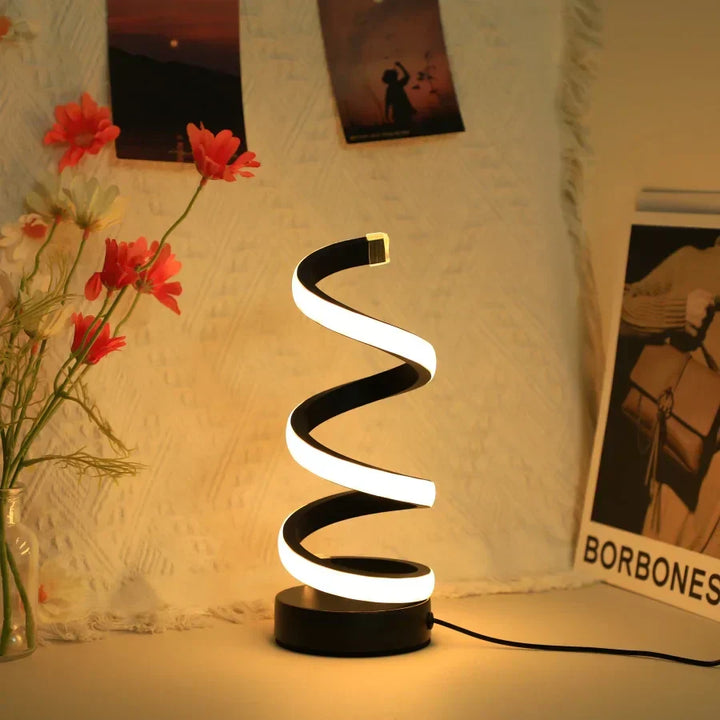 Skanto | Moderne S-formet Skrivebordslampe - FlexiGlow
