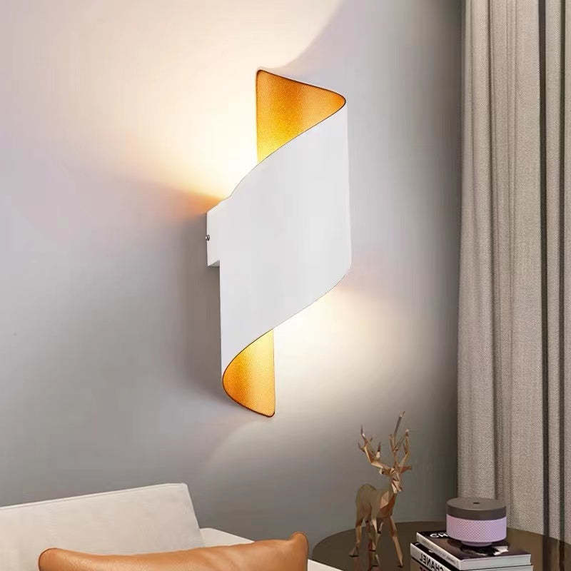 Skanto | Moderne Spiral LED Vegglampe - TwistLight