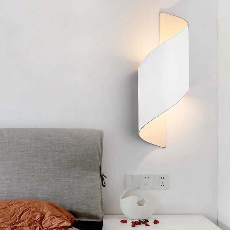 Skanto | Moderne Spiral LED Vegglampe - TwistLight