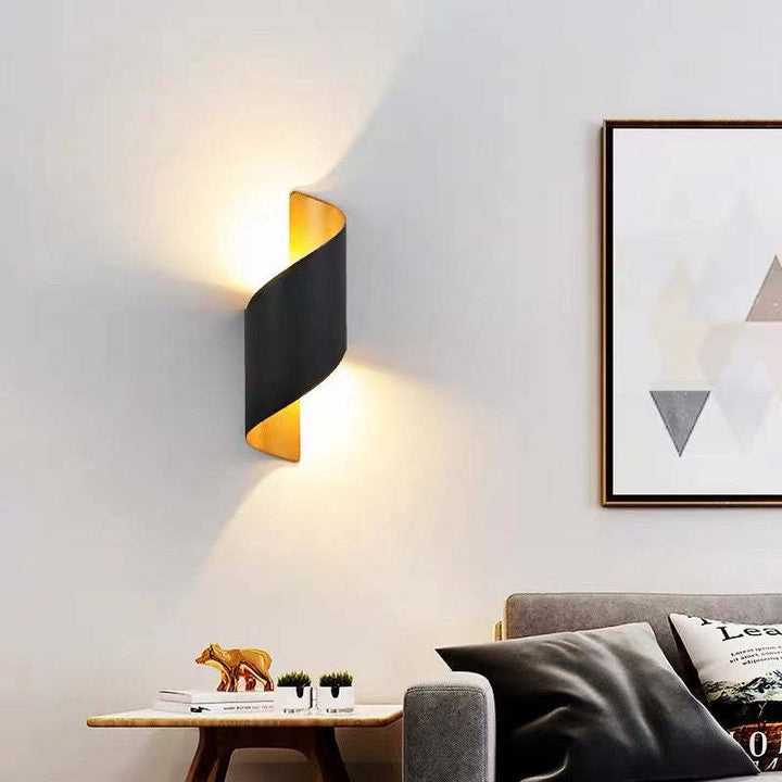 Skanto | Moderne Spiral LED Vegglampe - TwistLight