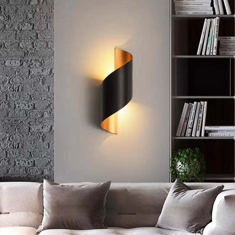 Skanto | Moderne Spiral LED Vegglampe - TwistLight