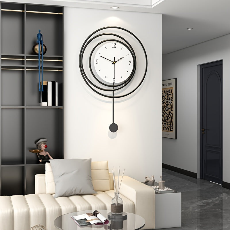 Skanto | Moderne klokke med metallfinish