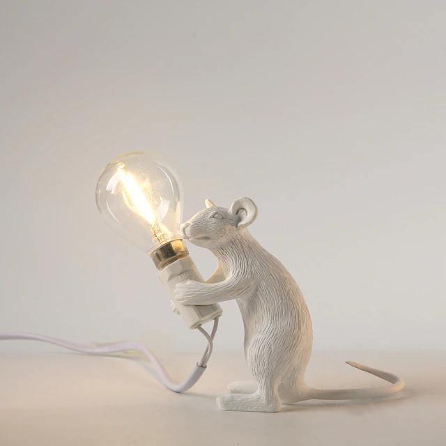 Skanto | Muse lampe - Unik og stilfull dekorasjon for hjemmet