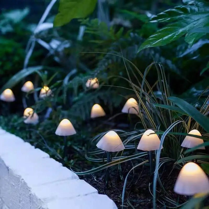 Skanto | MUSHROOM GLOW – Solcelle LED Hagebelysning for en Magisk Utendørs Atmosfære