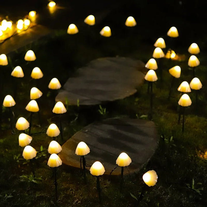 Skanto | MUSHROOM GLOW – Solcelle LED Hagebelysning for en Magisk Utendørs Atmosfære
