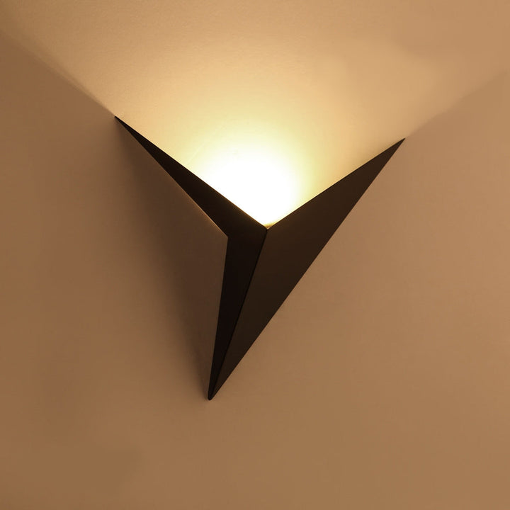 Moderne Triangulære Vegglampe - TrigoLux | Skanto