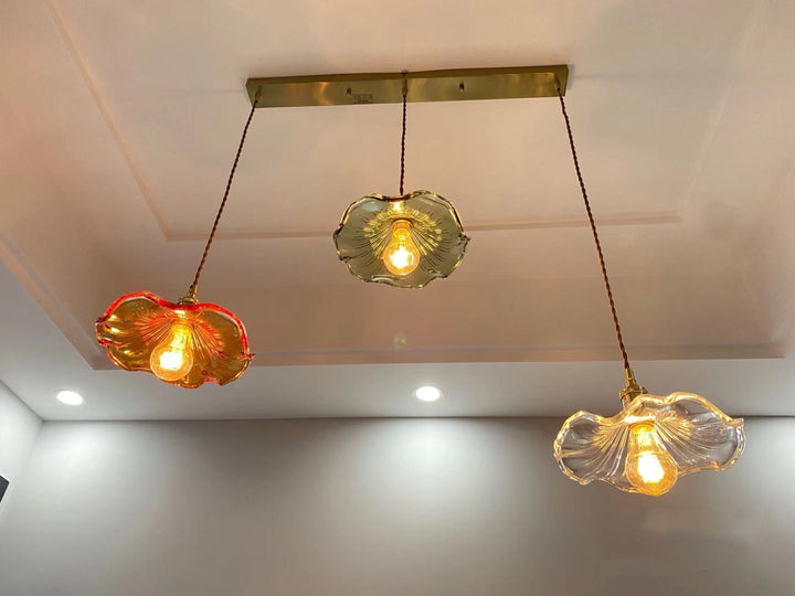 Skanto | NORDISK DESIGN LED HENGENDE LAMPE | FARGET GLASS & KOPPER BELYSNING FOR SOVEROM, STUE & BAR