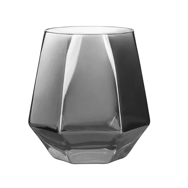 Nordisk prisme glasskaraffel med trelokk | Skanto
