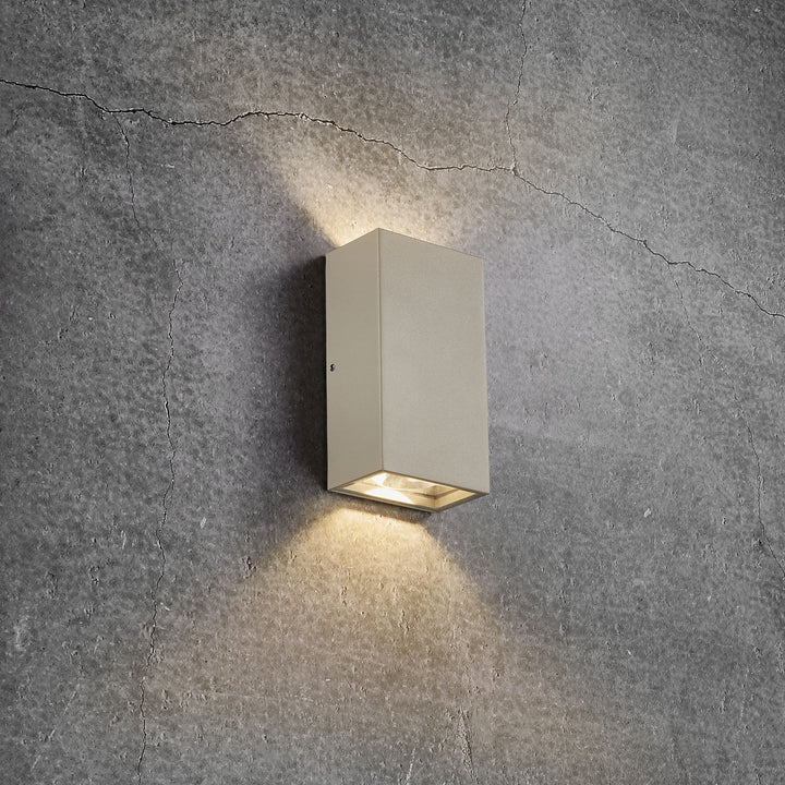 Cyrus LED Vegglampe Dimbar | Skanto