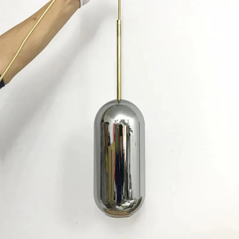 Skanto | UrbanBeam – Stilrent Jern- og Glass Henge Lys