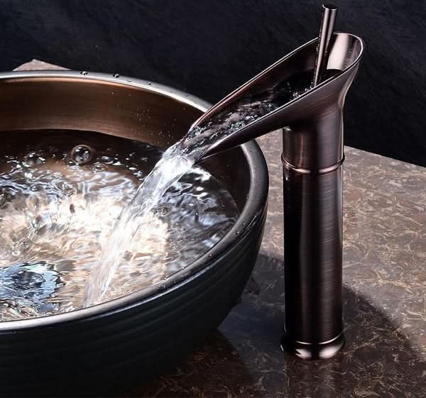 Skanto | Antikk Messing Waterfall Badvask Armatur