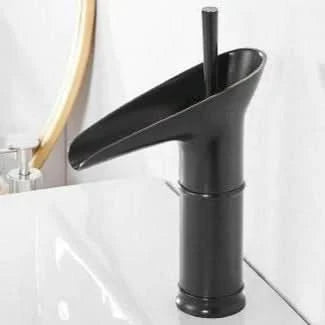 Skanto | Antikk Messing Waterfall Badvask Armatur