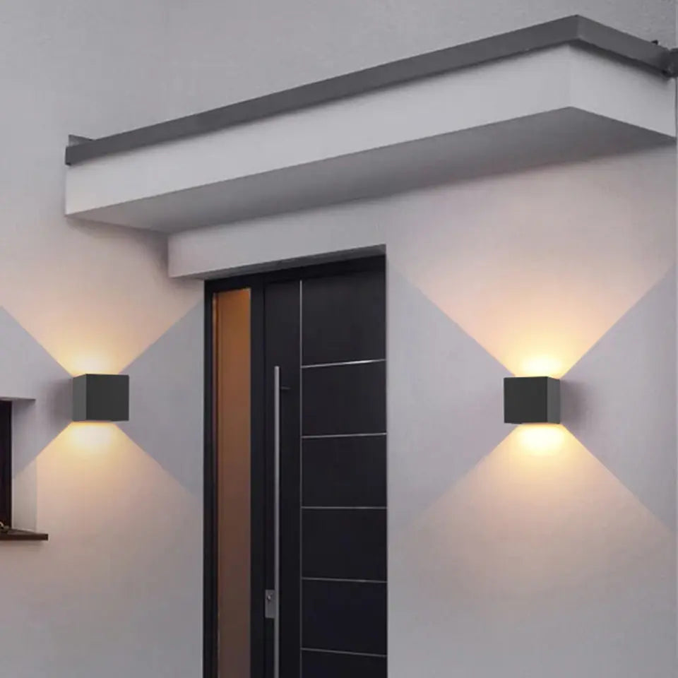 Skanto | Oppladbar vegglampe med sensor