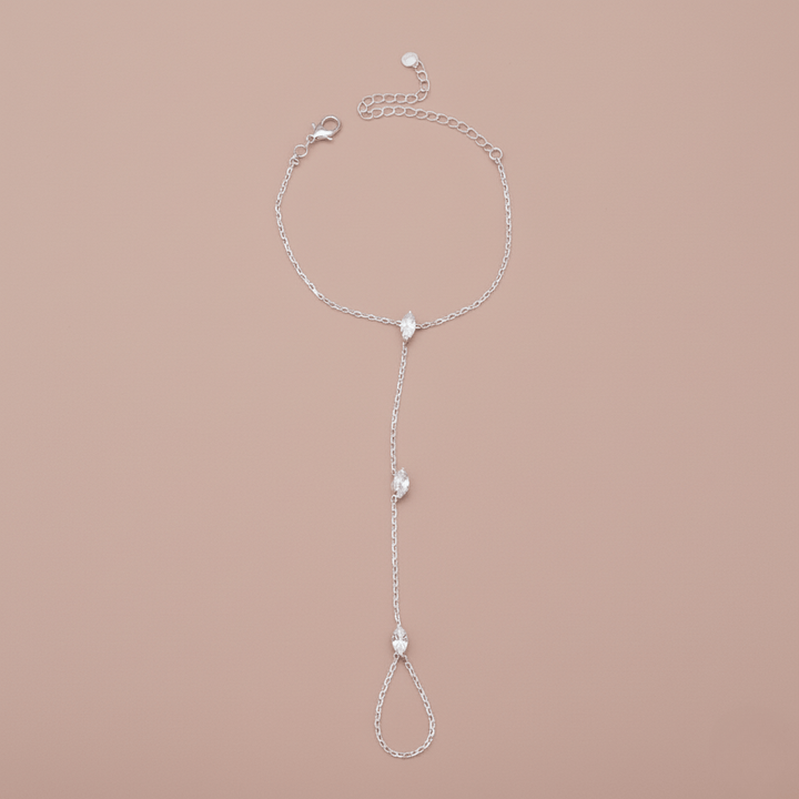 PalmGrace – Verstellbares Fingerring-Armband mit strahlenden Kristallen