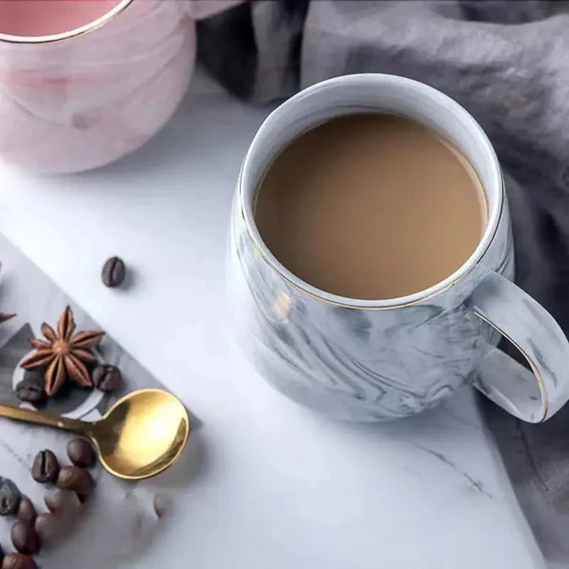 Skanto | Kaffeekopp i keramikk i pastellfarge med marmor mønster