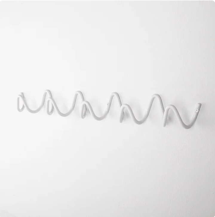 Skanto | LineaForm Elegant Metall Veggkrok – Minimalistisk Matt Svart eller Hvit