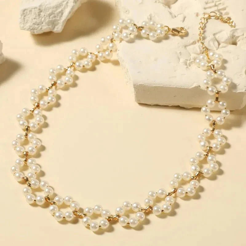 Skanto | Perle Floral Plantedaisy Choker Halskjede