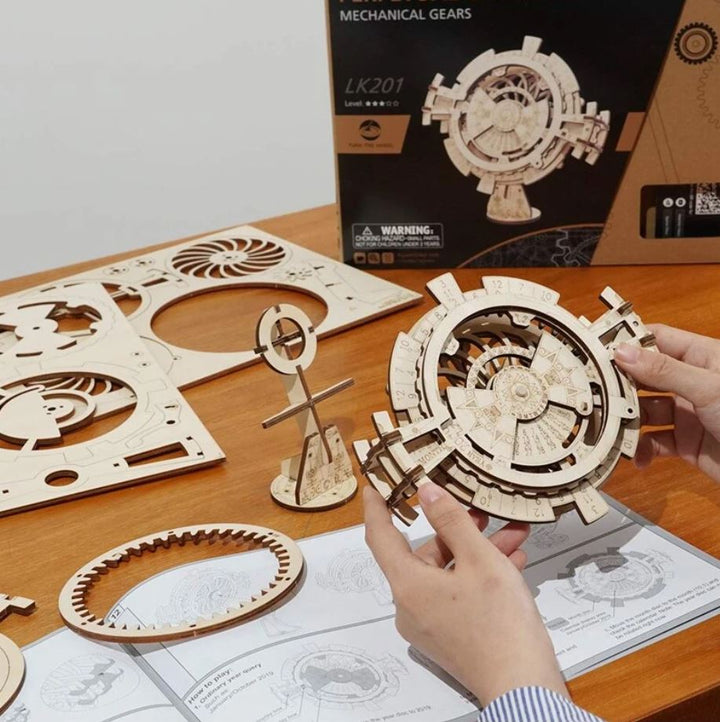 Eternal Calendar Wooden Puzzle Skanto
