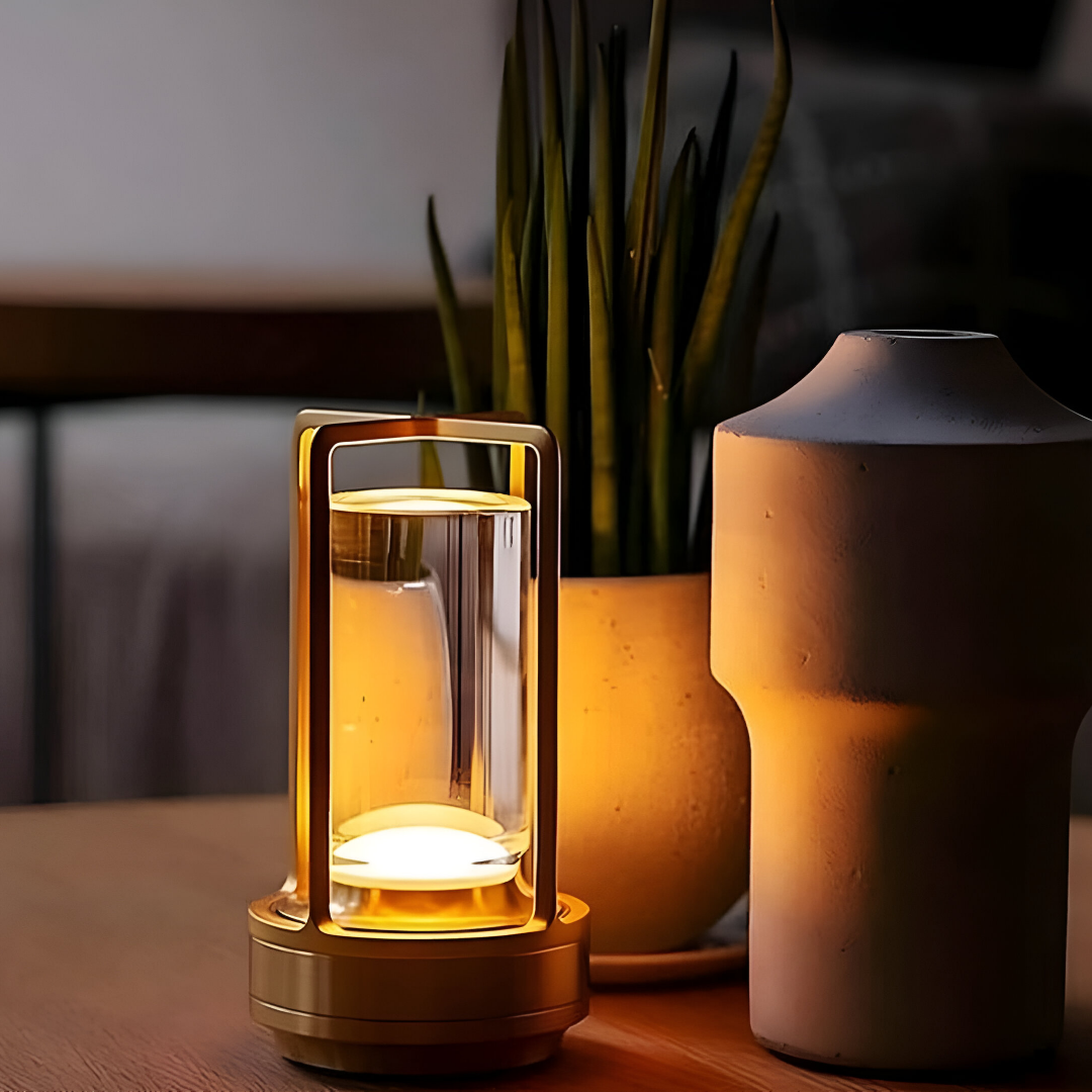 Skanto - Vanntett og bærbar bordlampe, belyst med stil