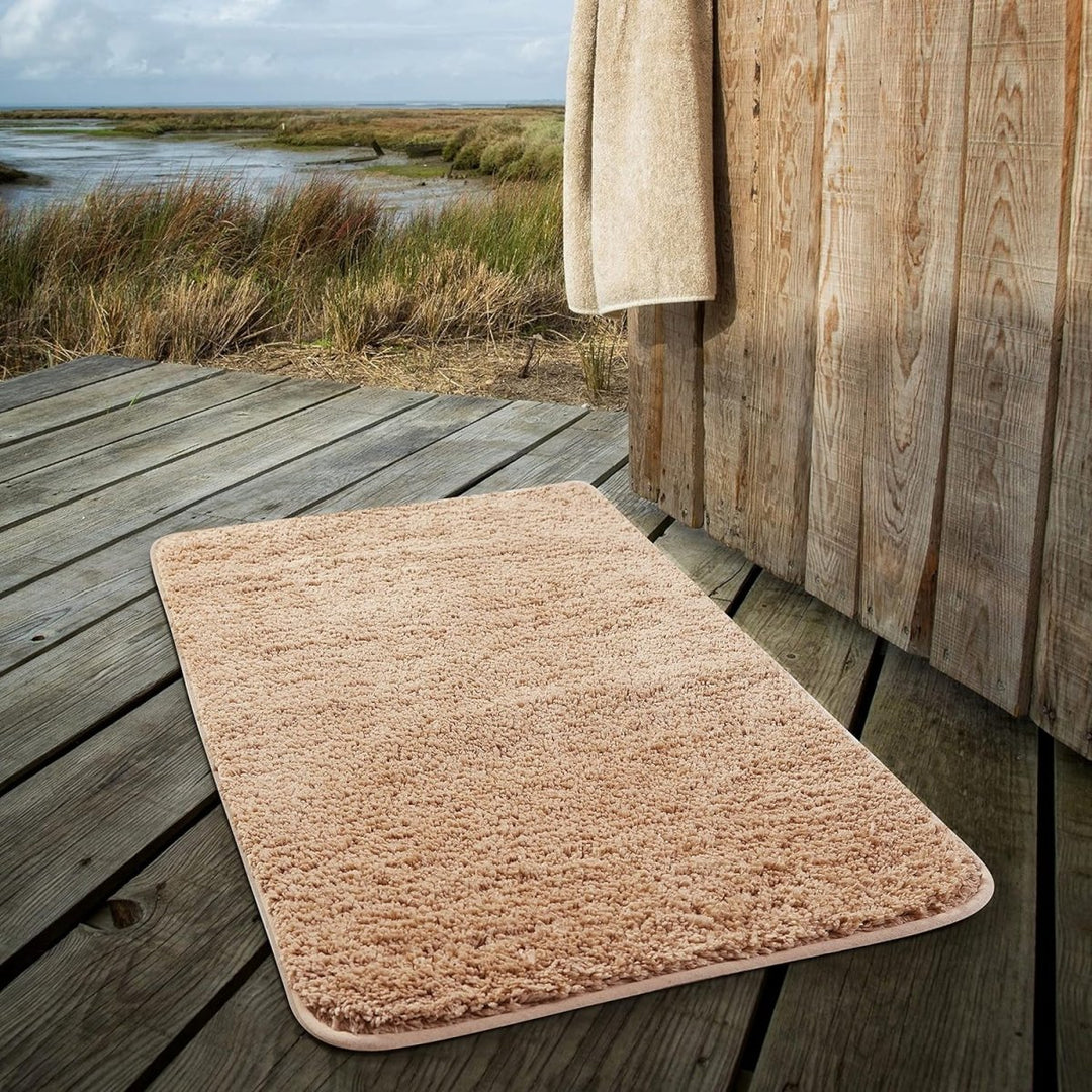 Skanto | VeluSoft Plush Mikrofiber Bade Matte | Hurtig-absorberende, Sklisikker Bade Rug for Komfort og Sikkerhet