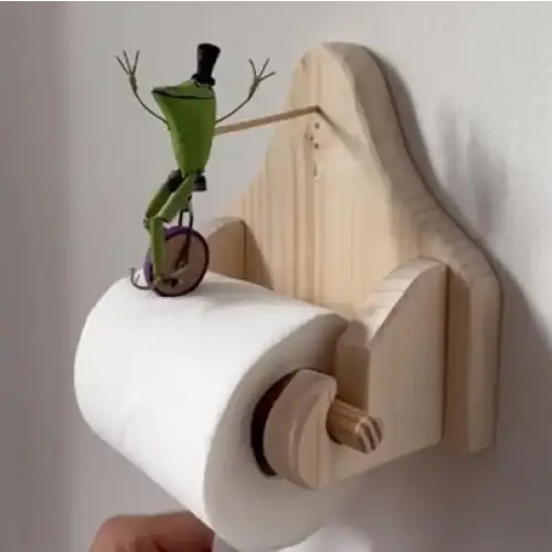 Skanto | Toalettpapirholder Original Frosk på Sykkelen