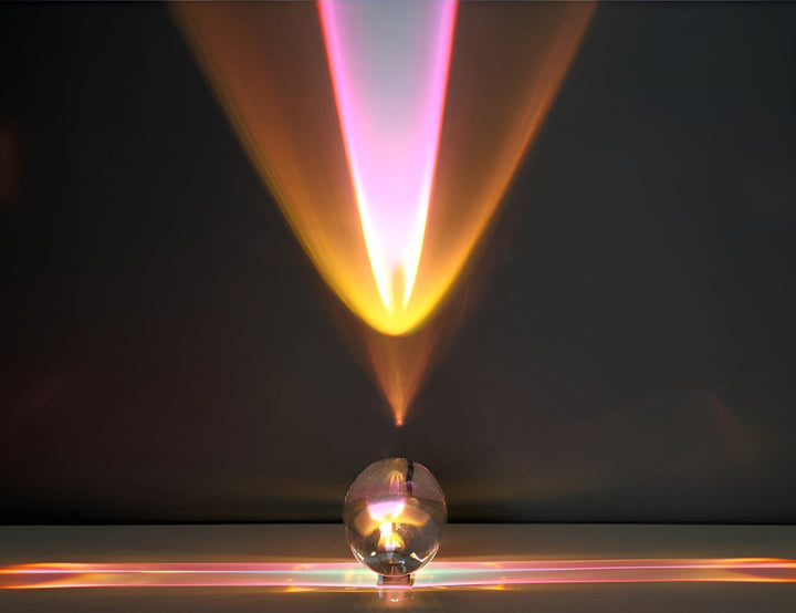 Skanto | Prismatic Projector Lamp med LED – Lunara