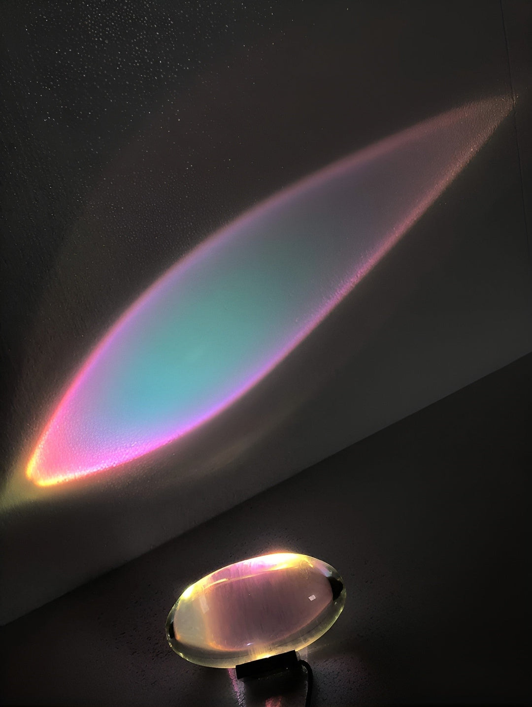 Skanto | Prismatic Projector Lamp med LED – Lunara
