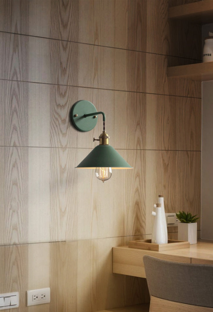 Skanto | Fargerike Vintage Vegglamper