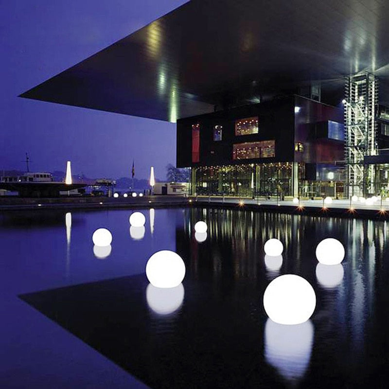 Skanto | Vanntett LED Hage Ball Lys RGB