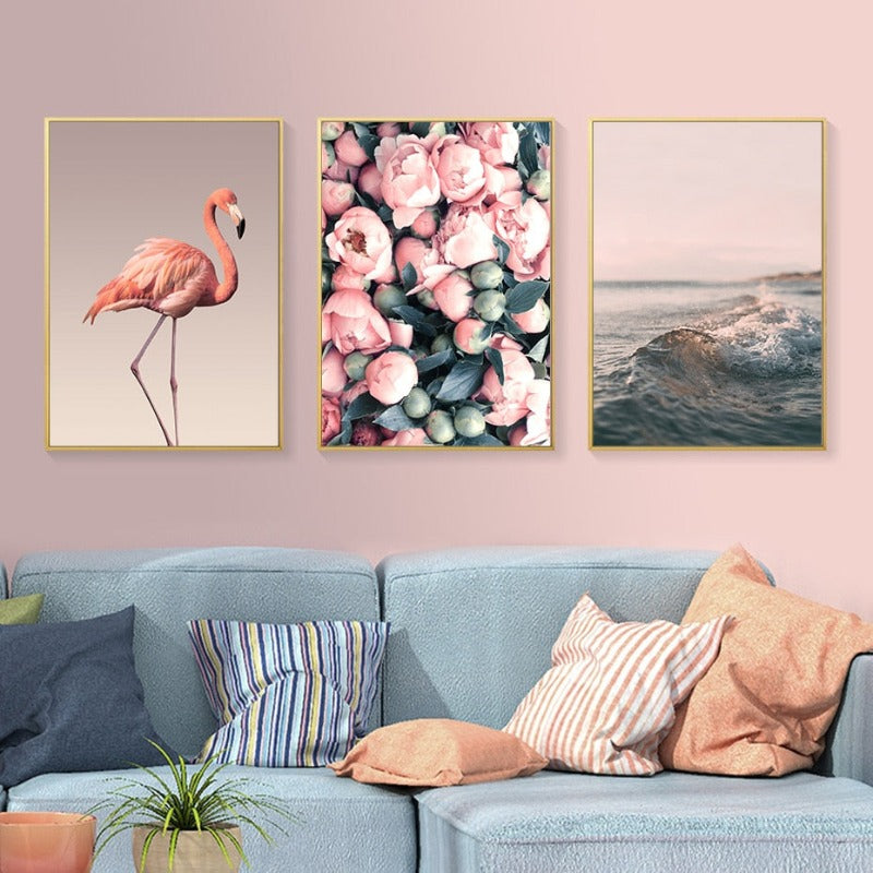 Moderne romantisk lerretsbilde med rosa peoner og flamingoer