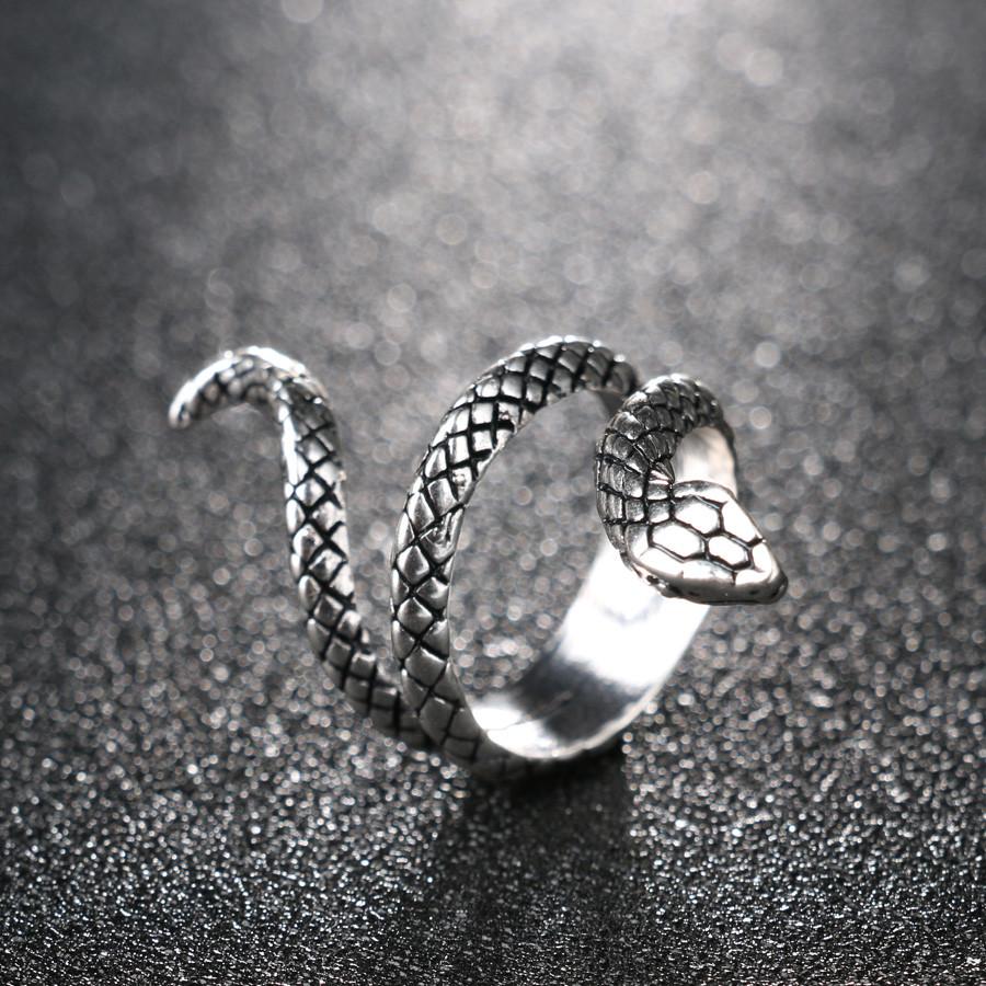 Covet - Serpentine Ring | Skanto