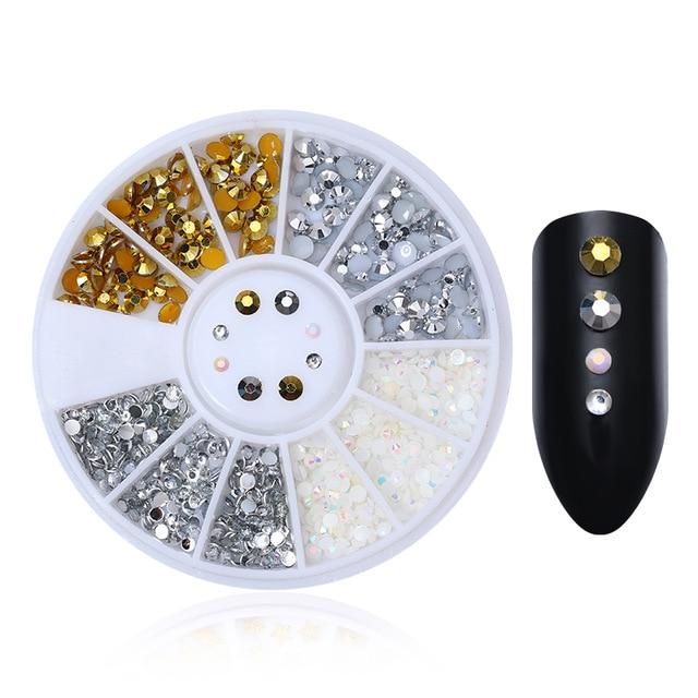 Rhinestone Nail Art Perler | Skanto