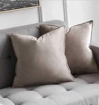 Skanto | VelvetLuxe – Elegant fløyelsputetrekk med raffinerte detaljer