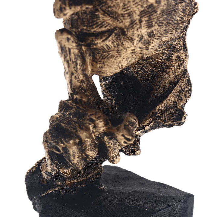 Abstrakt Gull Skulptur "NordicLine" – Moderne Skandinavisk Dekorasjon | Skanto