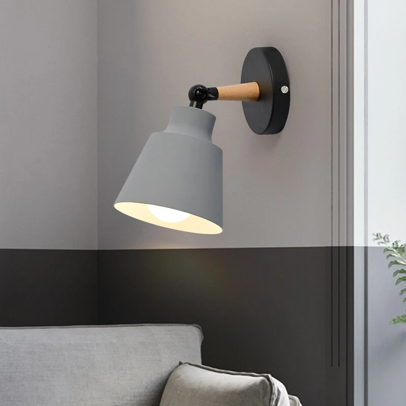 Skanto | RoyaleGlow Sleek Modern Wood Wall Lamp - Moderne Hjemmelys
