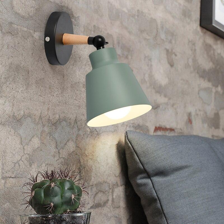 Skanto | RoyaleGlow Sleek Modern Wood Wall Lamp - Moderne Hjemmelys