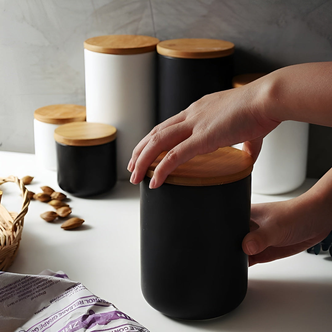 Keramisk oppbevaringsbeholder med bambuslokk – Naturlig design | Frisk oppbevaring til hjemmet