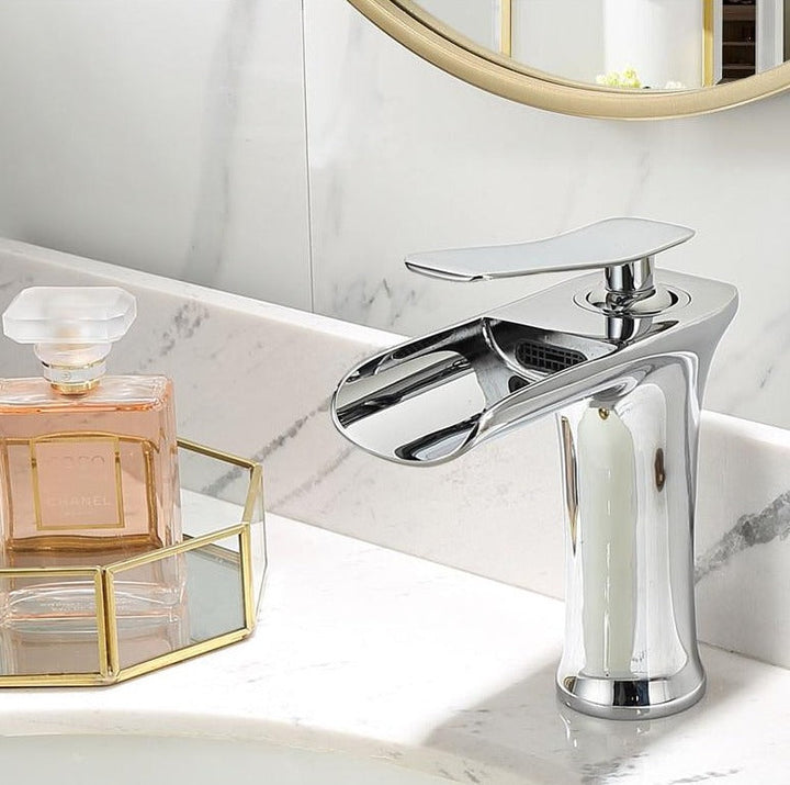 Skanto | Moderne Fosser Baderomsbatteri – Stilig Design & Elegant Vannstrøm