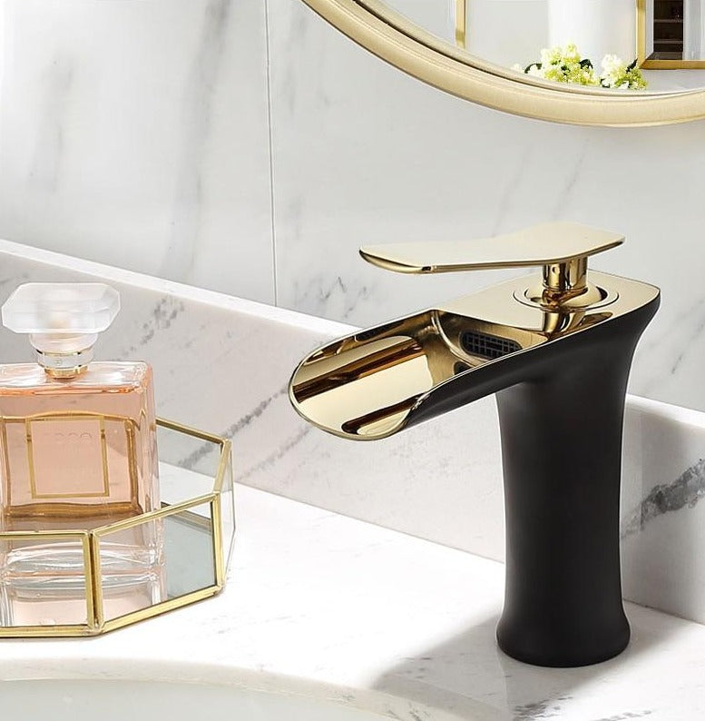 Skanto | Moderne Fosser Baderomsbatteri – Stilig Design & Elegant Vannstrøm