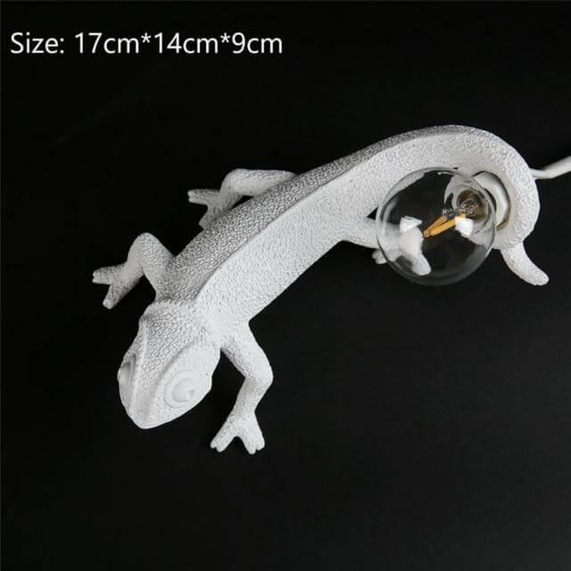 Nordic Modern Chameleon Lizard Desk Light | Skanto