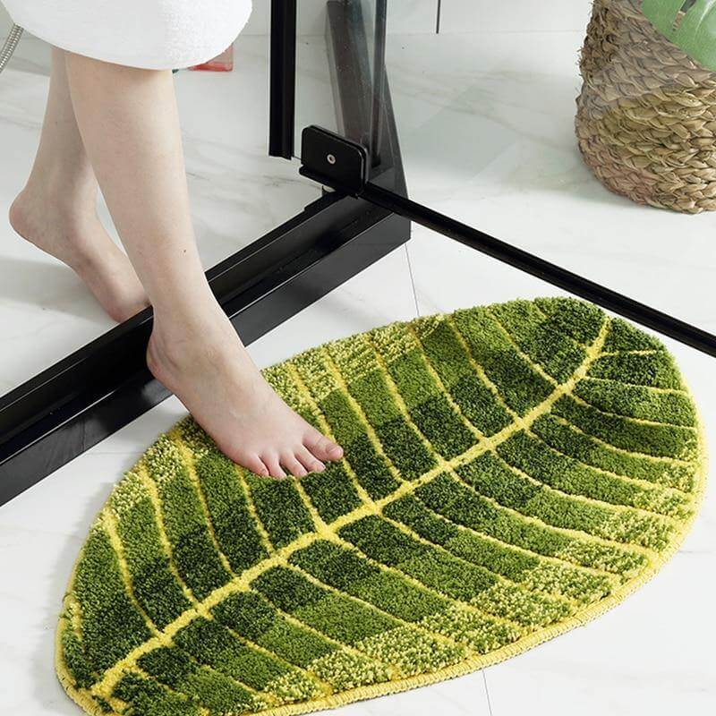 Pure Green Leaf Shape Home Rug | Skanto