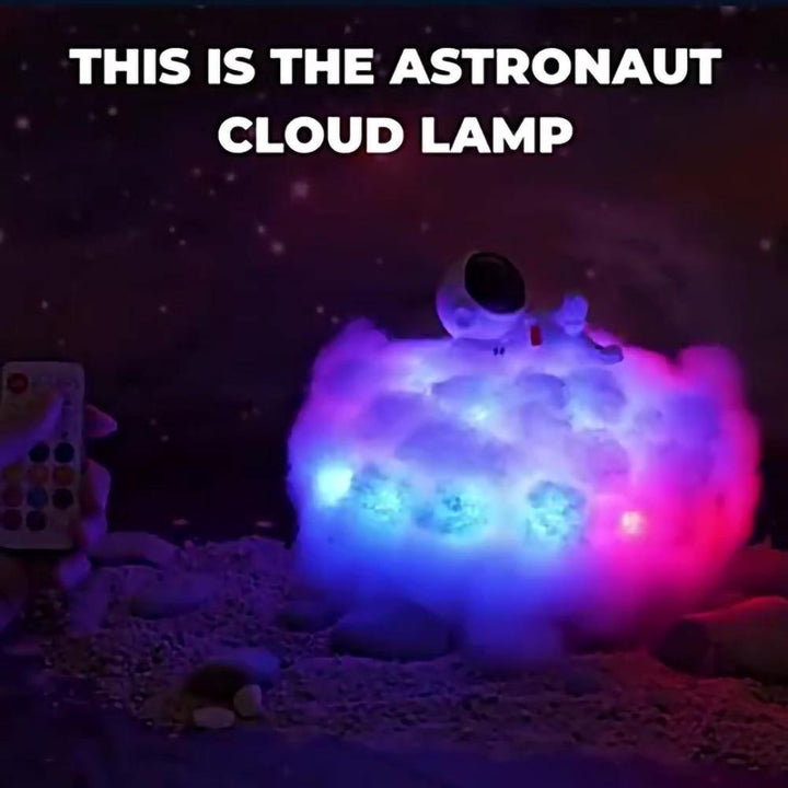 Astronaut Fargerike Skyer Nattlys | Skanto